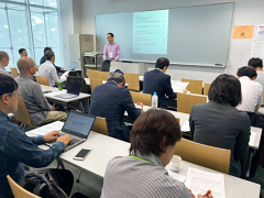 日本マーケティング学会地域活性化マーケティング研究会の発表の様子