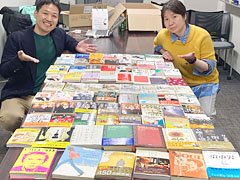 プロジェクト推進役のABS学生：福井さん（左）と載さん（右）
